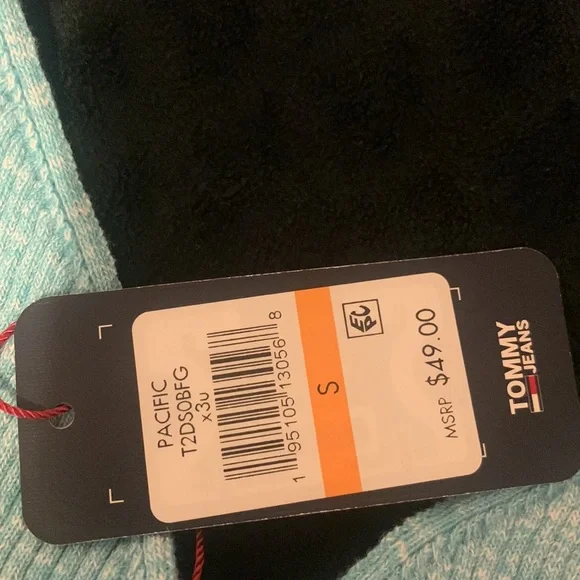 Nwt Tommy Hilfiger crop top - Picture 3 of 5